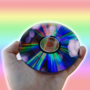 CD 뒷면은 왜 무지갯빛일까?